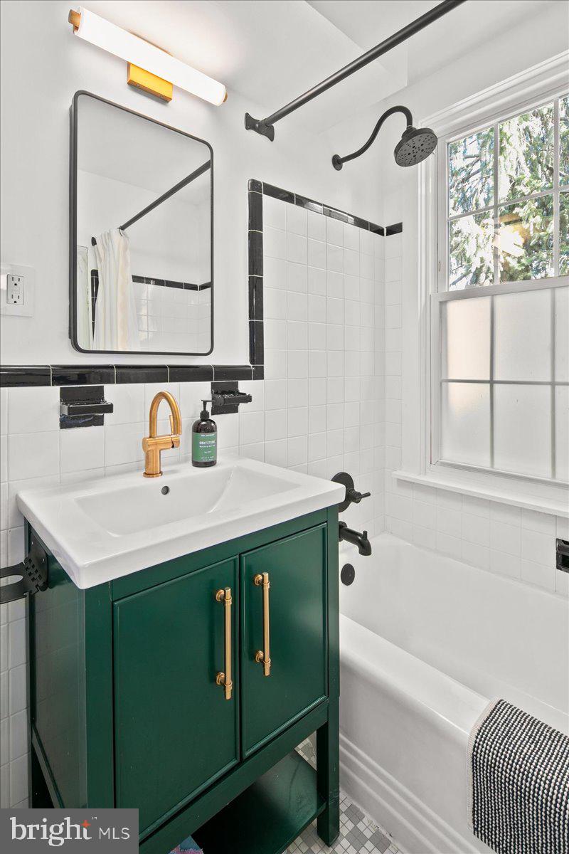 2722 Ordway St NW #5