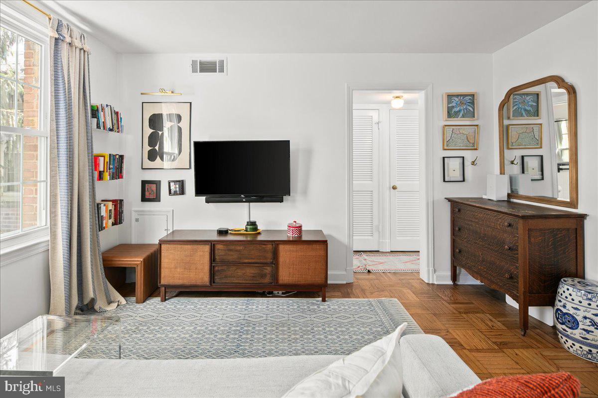 2722 Ordway St NW #5