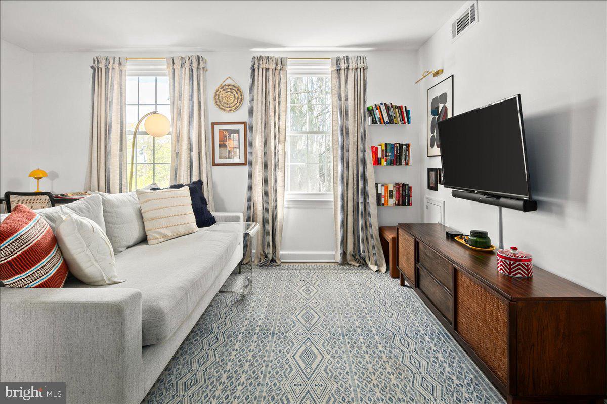 2722 Ordway St NW #5