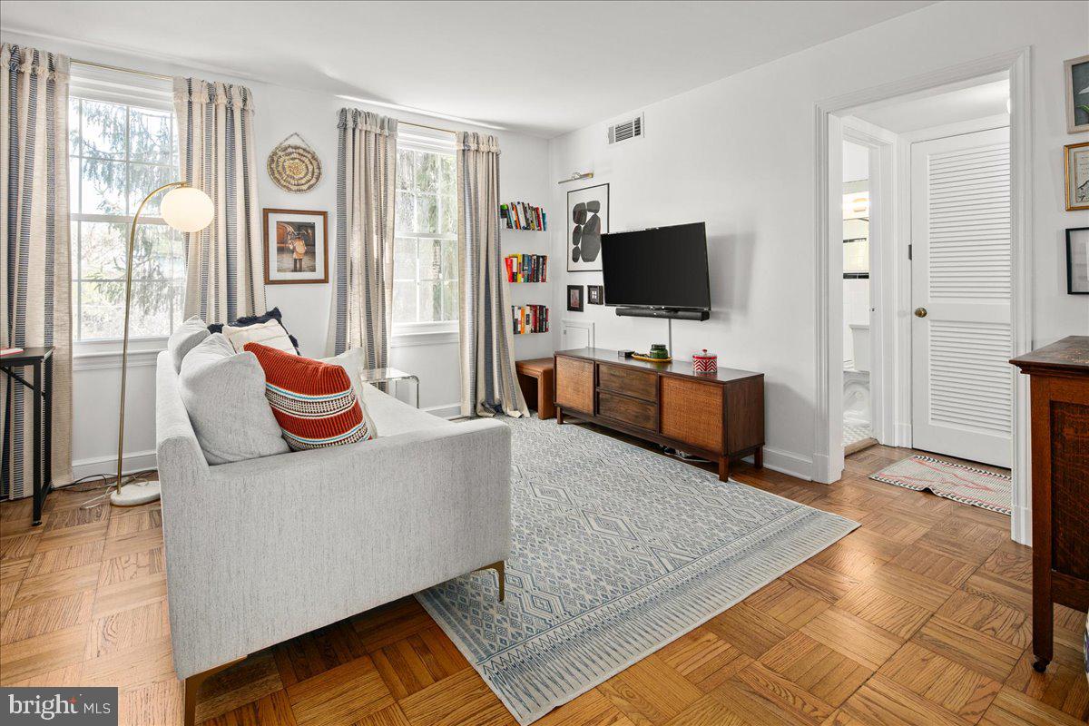 2722 Ordway St NW #5