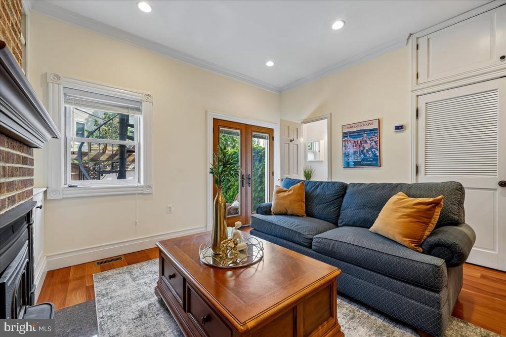 126 E STREET SE
