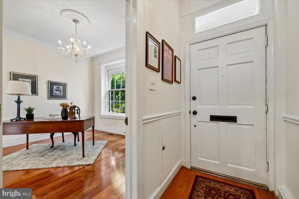 126 E STREET SE