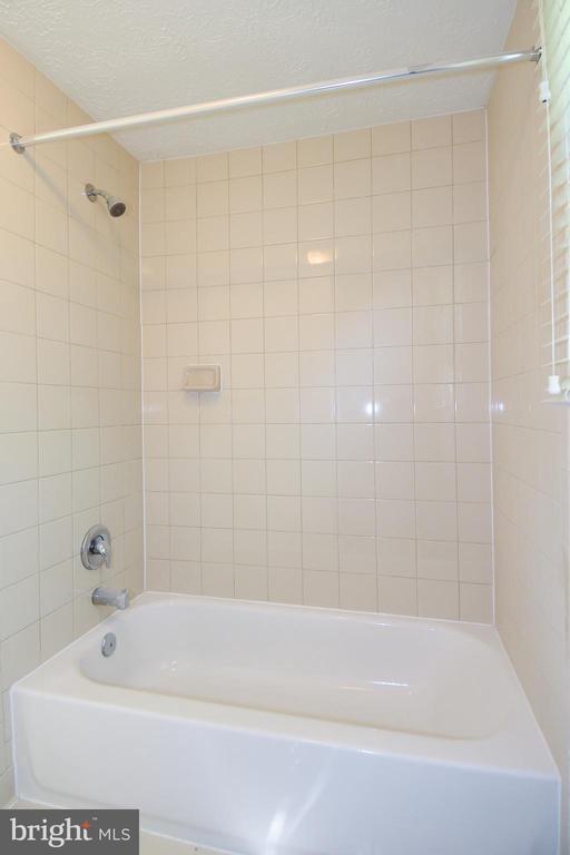 2364 IRONWOOD DR