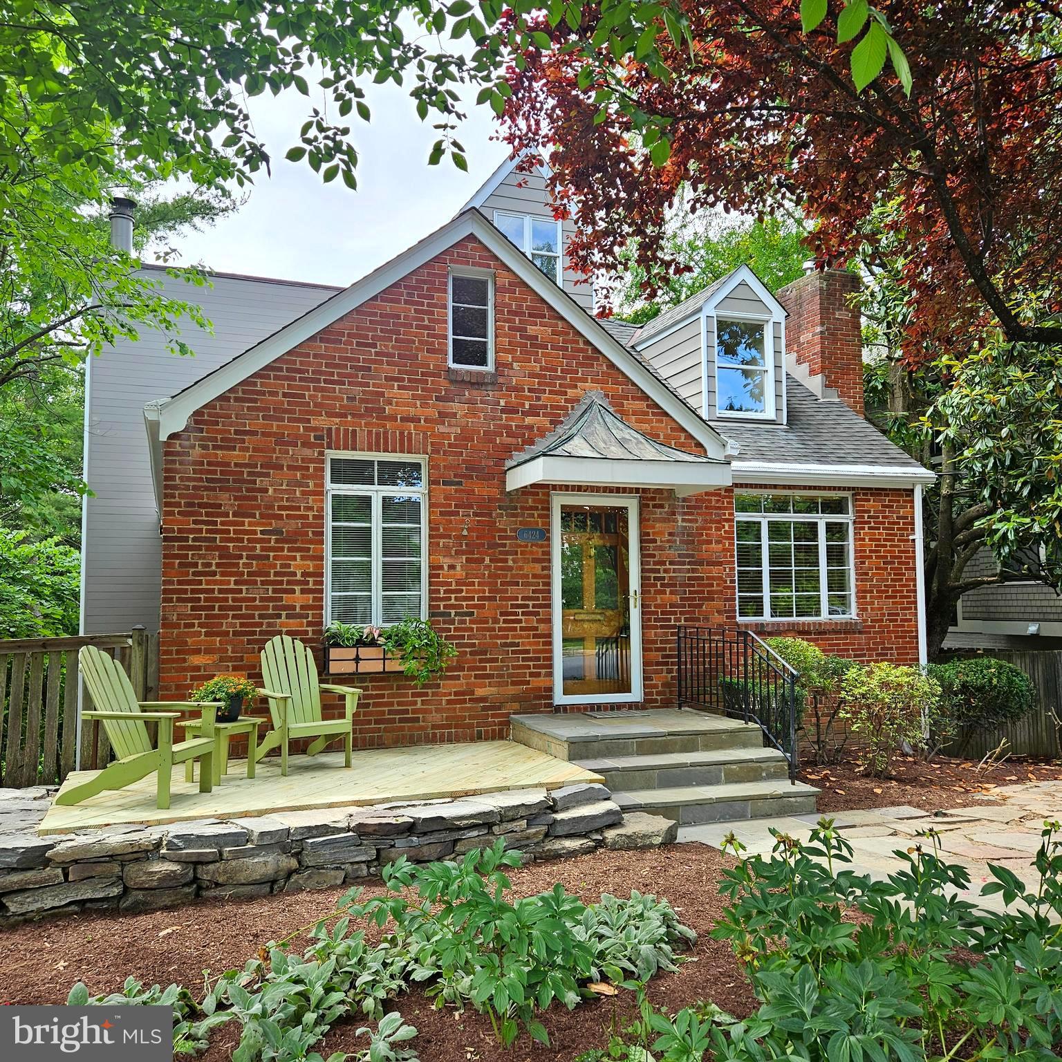 6424 Ridge Dr