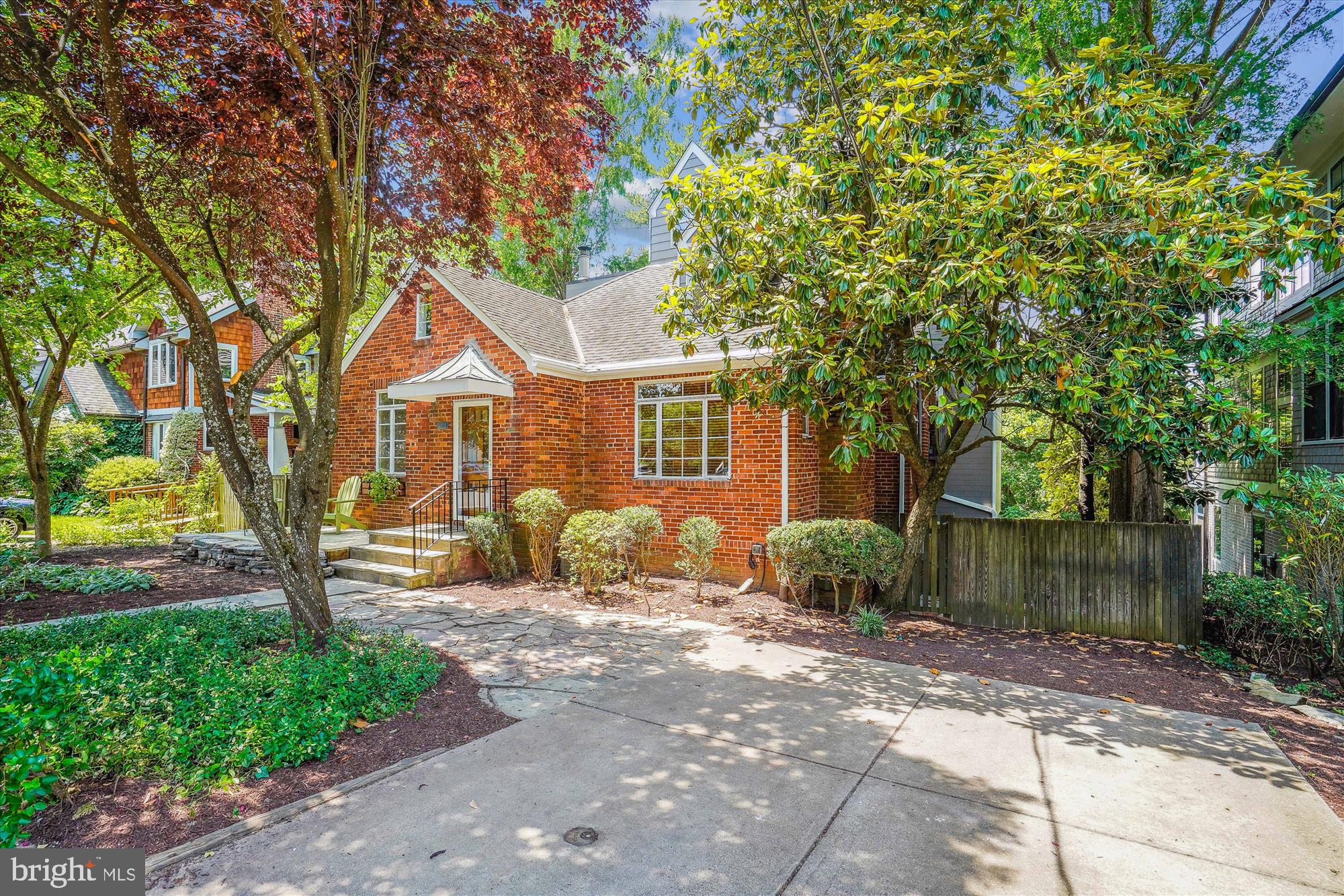 6424 Ridge Dr