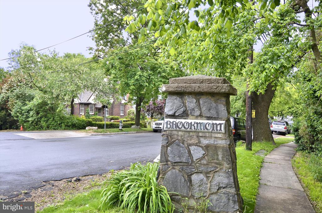 6424 Ridge Dr