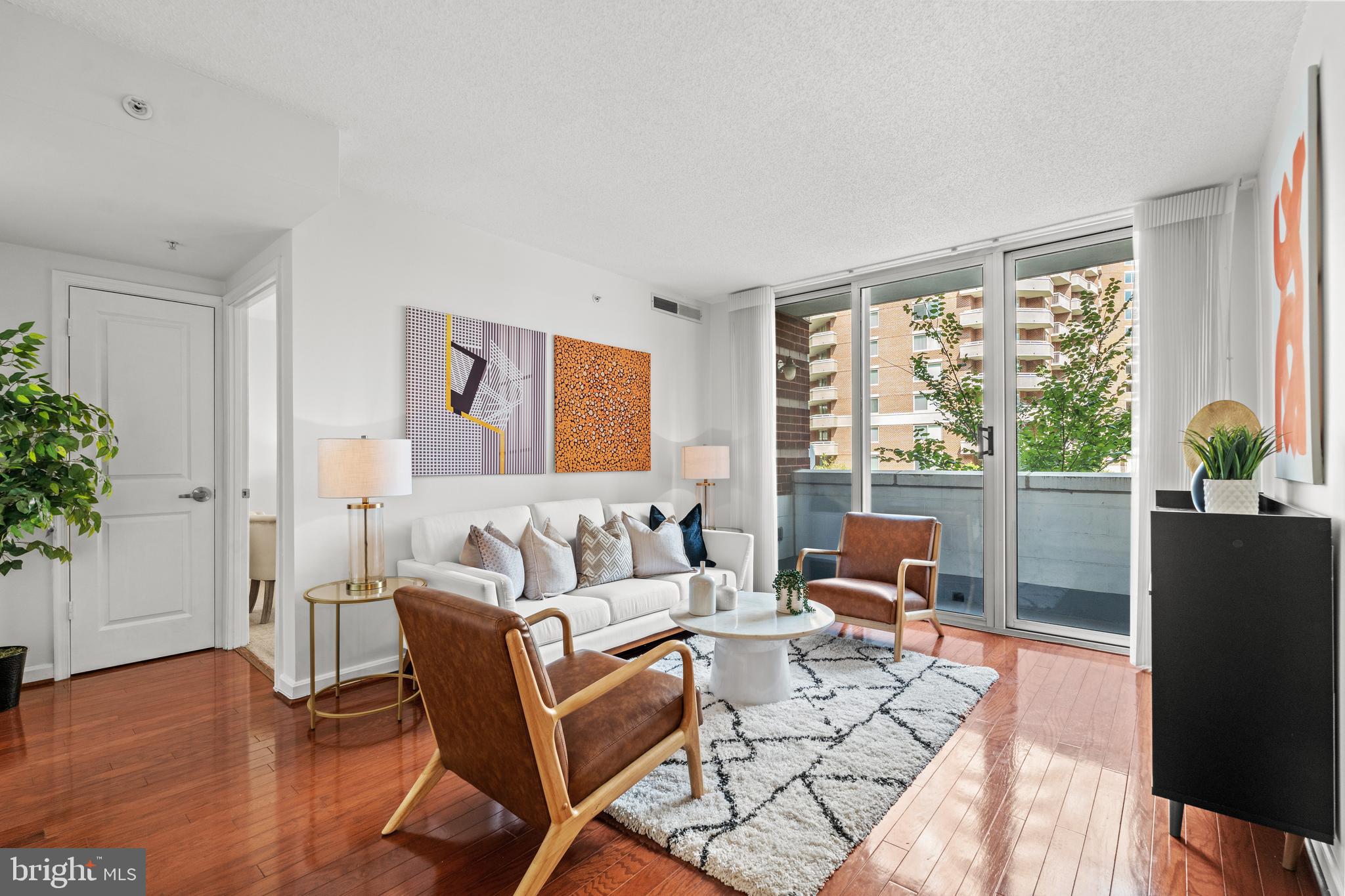 880 N Pollard St #322