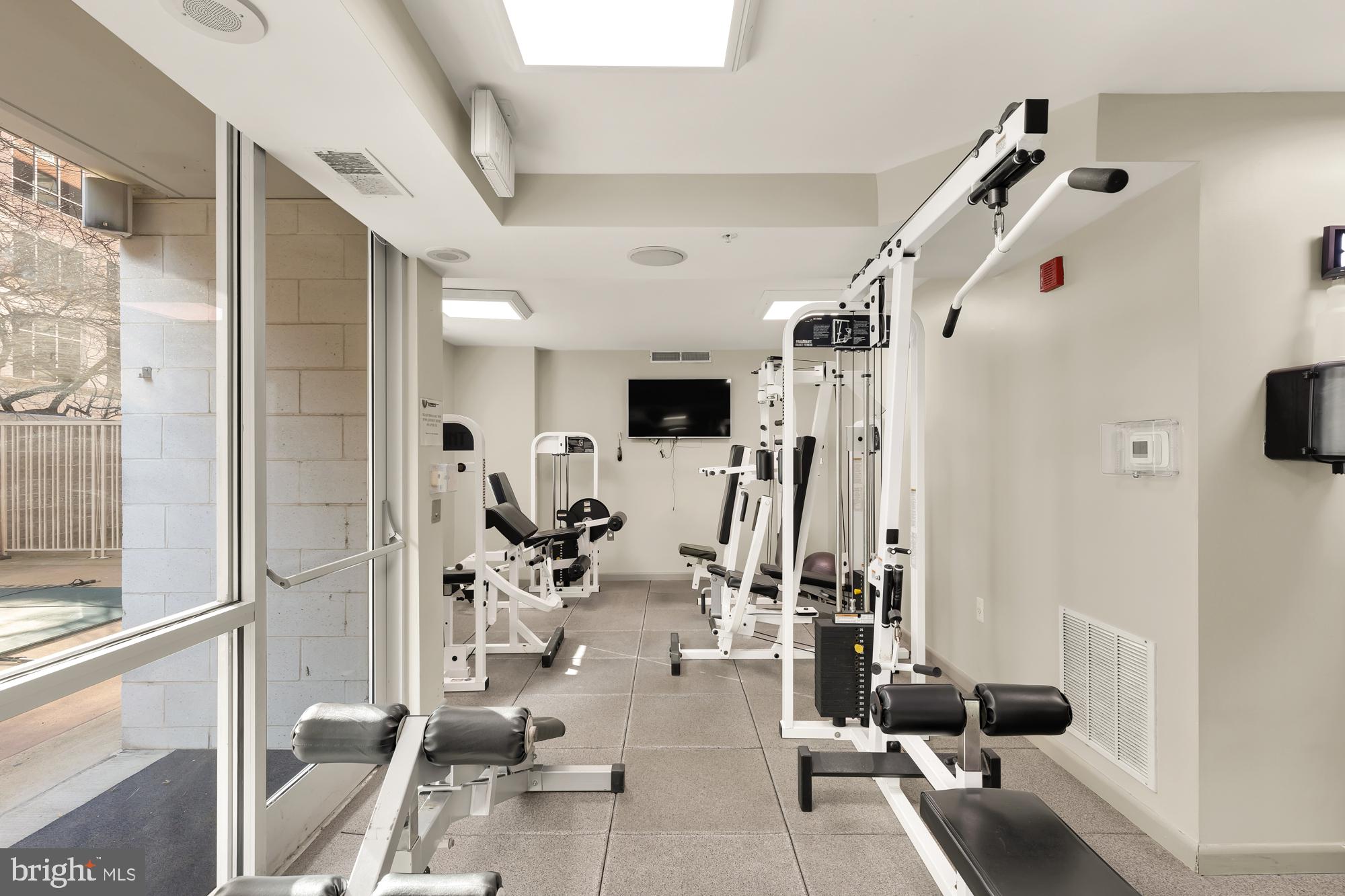 880 N Pollard St #623