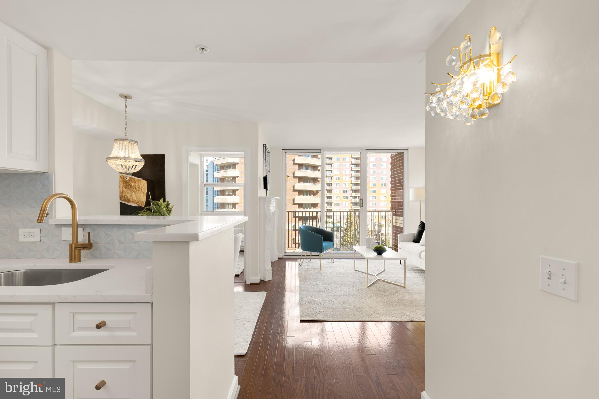 880 N Pollard St #623