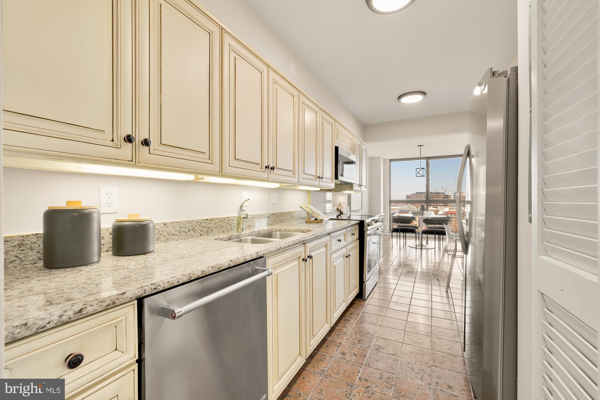 1101 S Arlington Ridge Rd #302