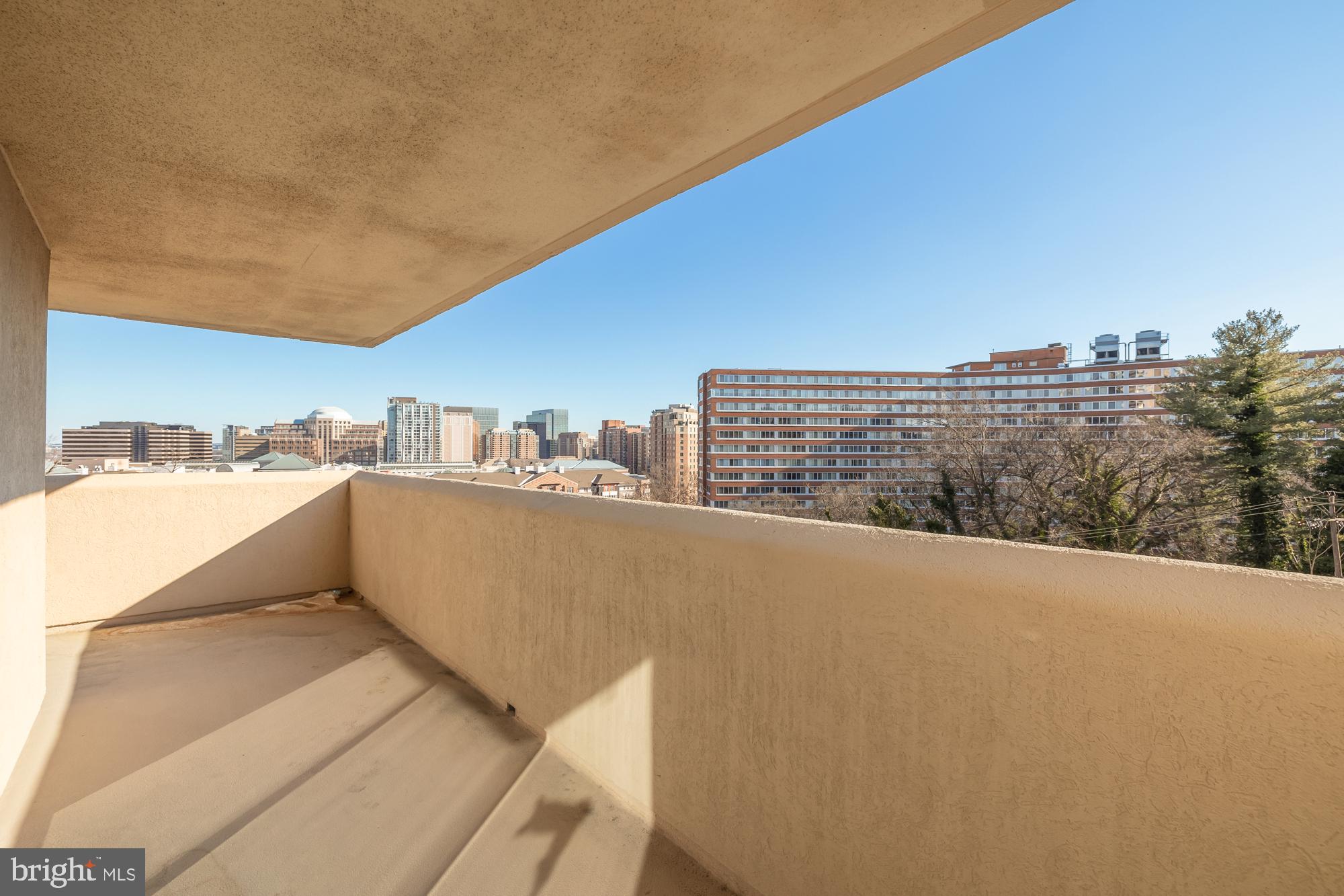 1101 S Arlington Ridge Rd #302