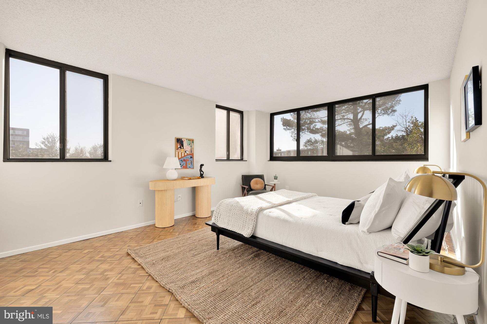 1101 S Arlington Ridge Rd #302