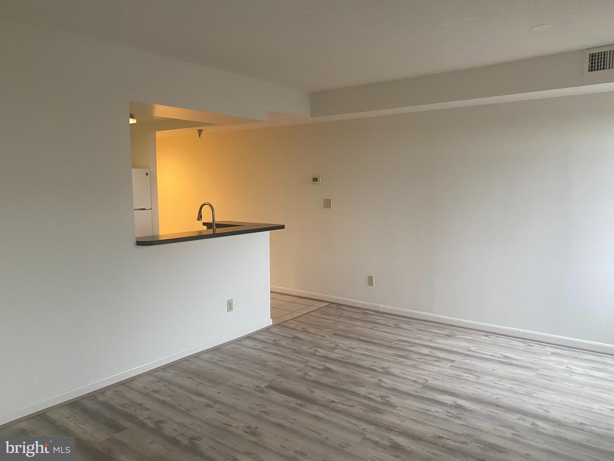 2400 CLARENDON BLVD #612