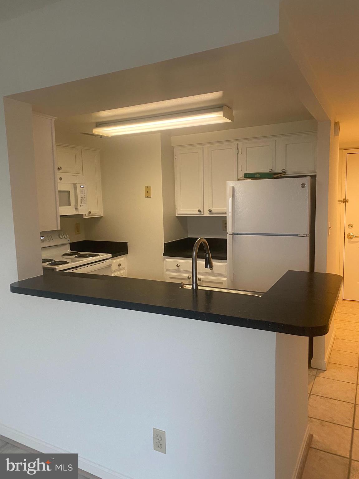 2400 CLARENDON BLVD #612