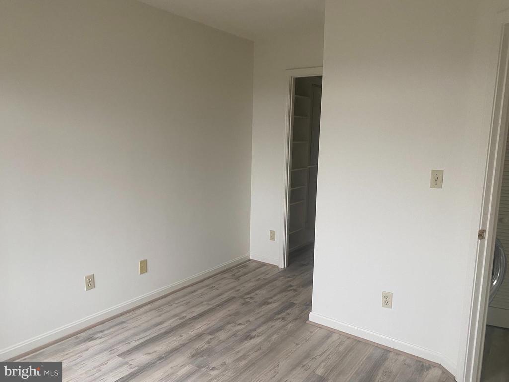 2400 CLARENDON BLVD #612