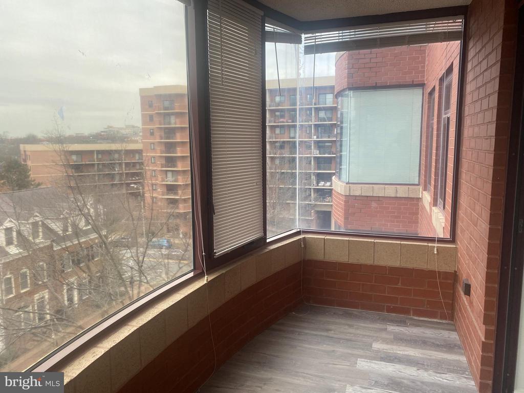 2400 CLARENDON BLVD #612