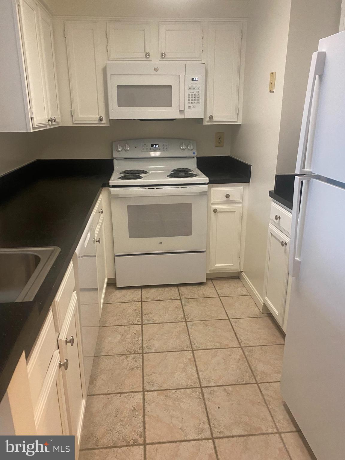 2400 CLARENDON BLVD #612