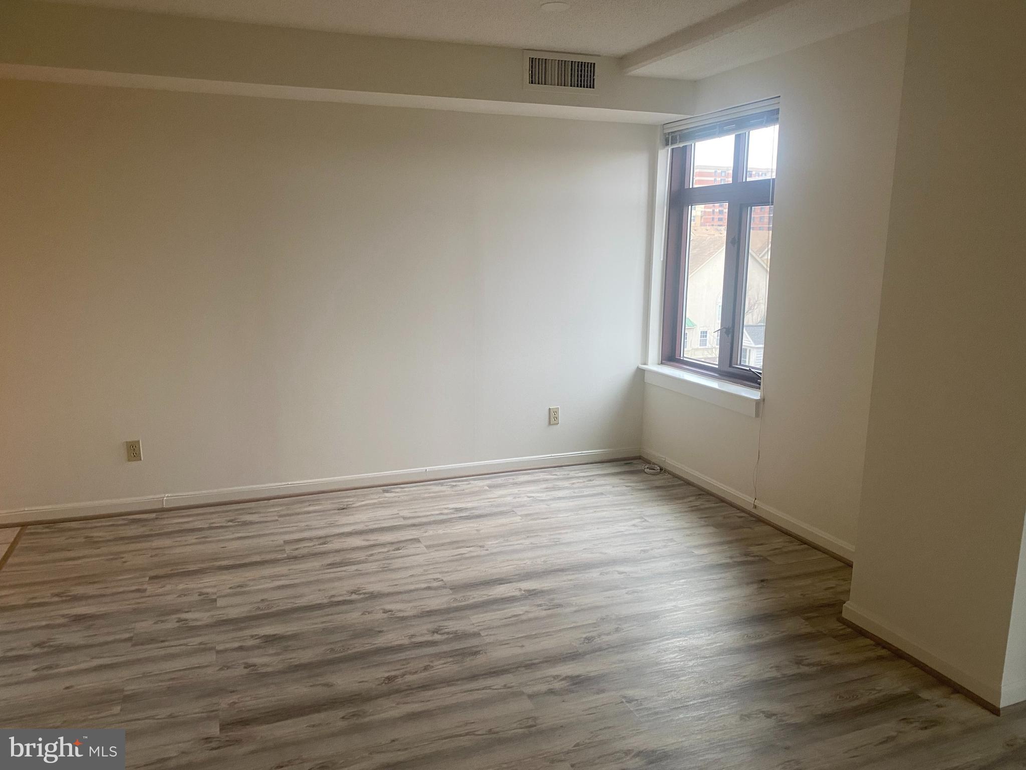 2400 CLARENDON BLVD #612
