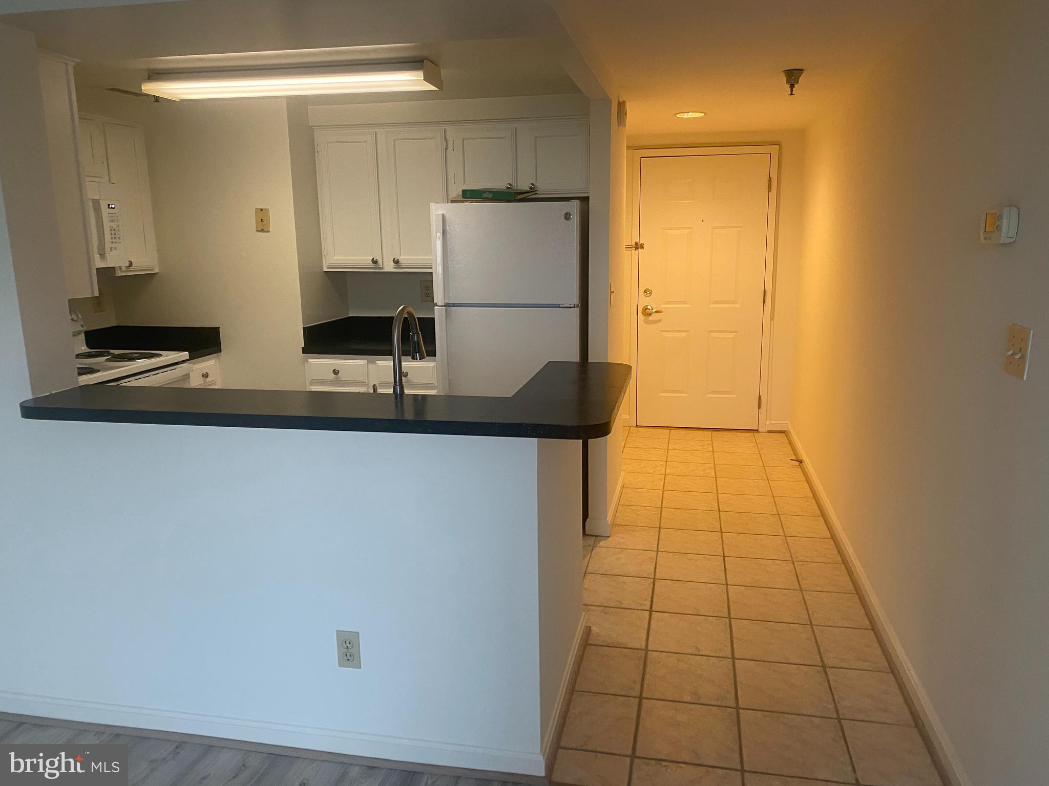 2400 CLARENDON BLVD #612