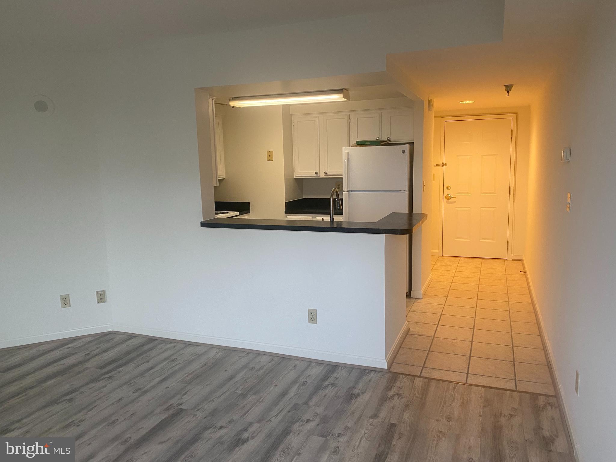 2400 CLARENDON BLVD #612