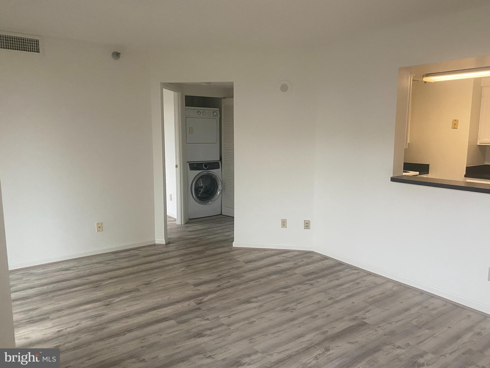 2400 CLARENDON BLVD #612