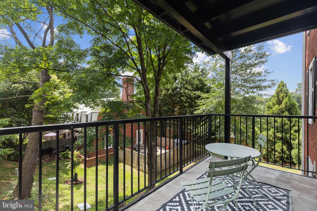 3010 S COLUMBUS STREET Unit: B2