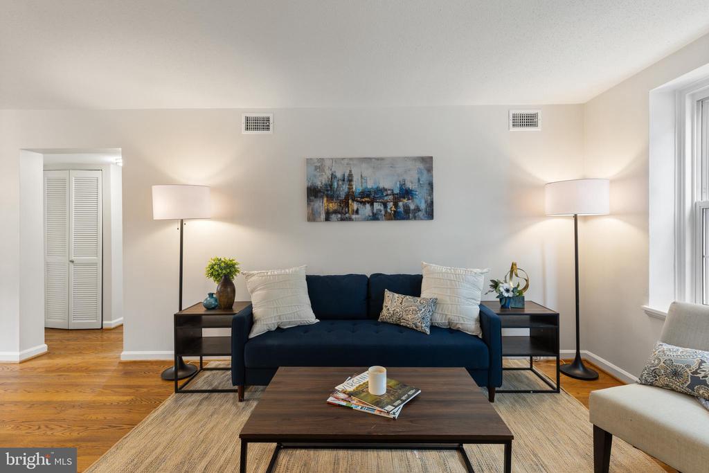 3010 S COLUMBUS STREET Unit: B2