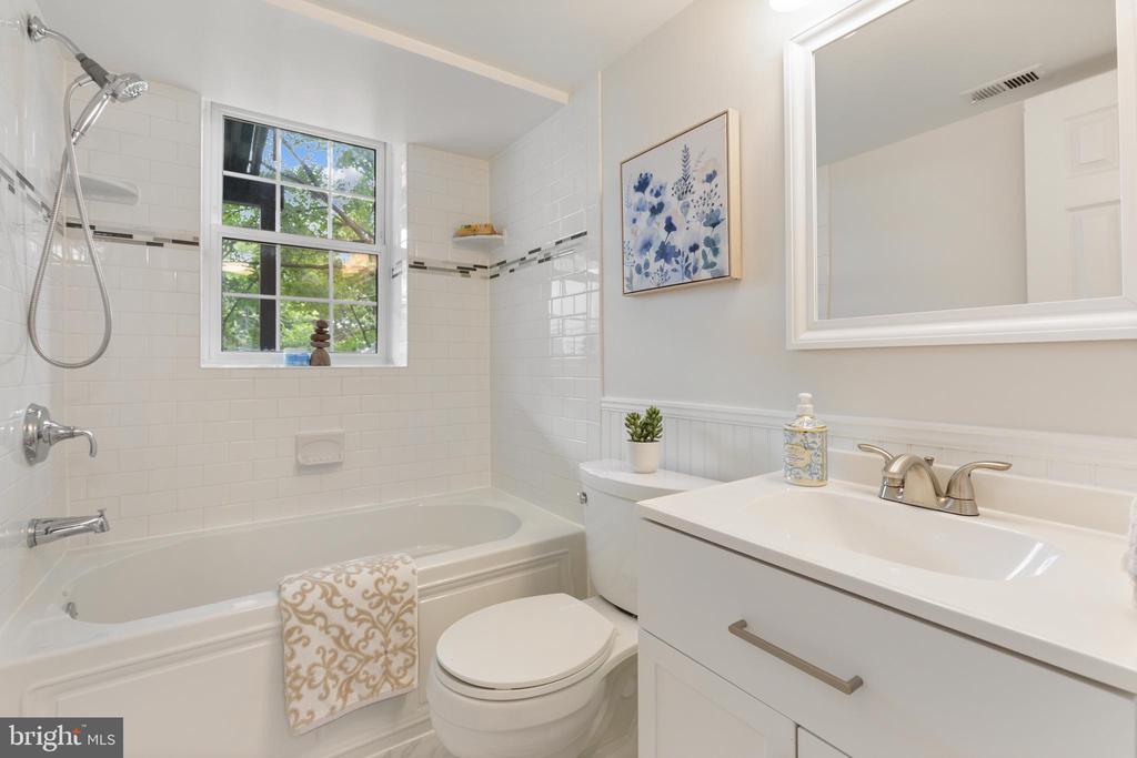 3010 S COLUMBUS STREET Unit: B2