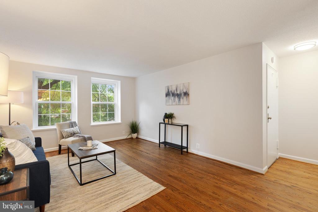 3010 S COLUMBUS STREET Unit: B2
