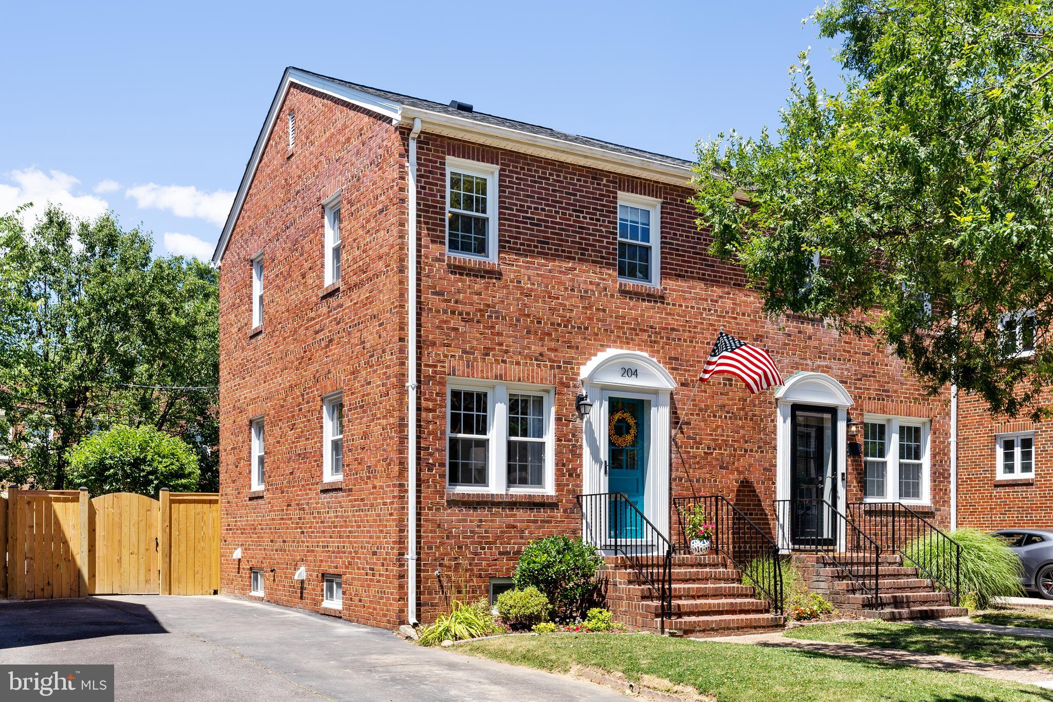 204 Adams Ave