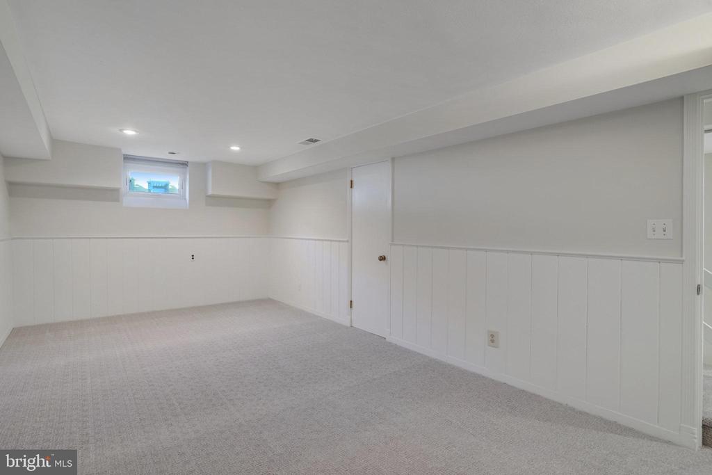 1313 Hillside Ter