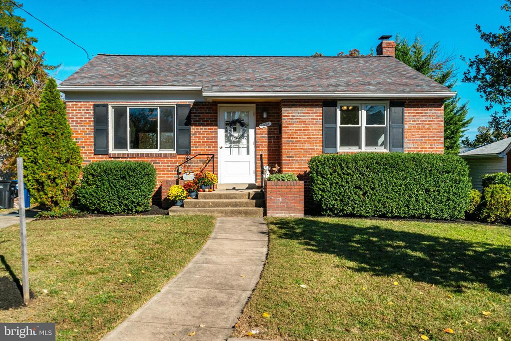 1313 Hillside Ter