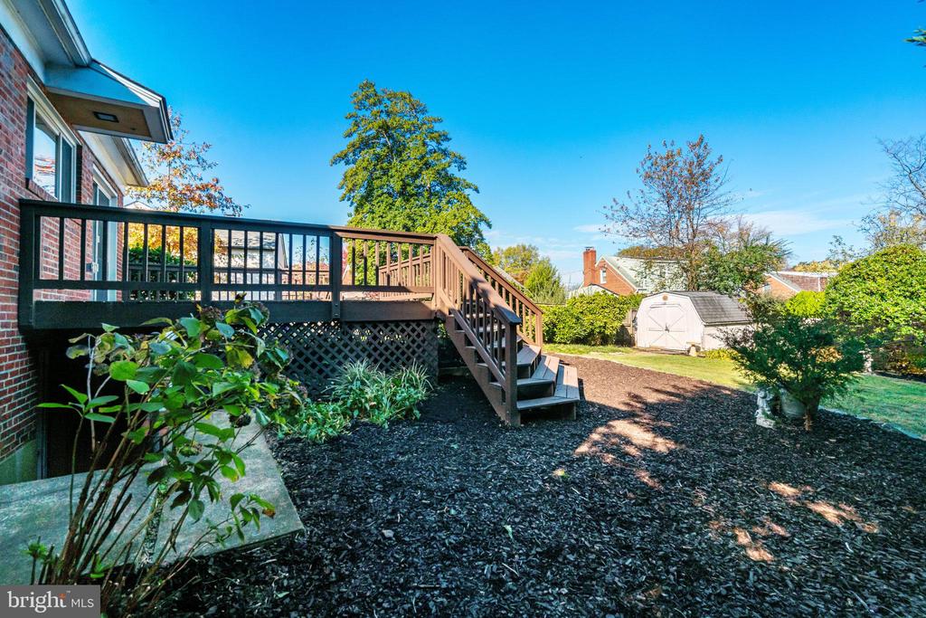 1313 Hillside Ter
