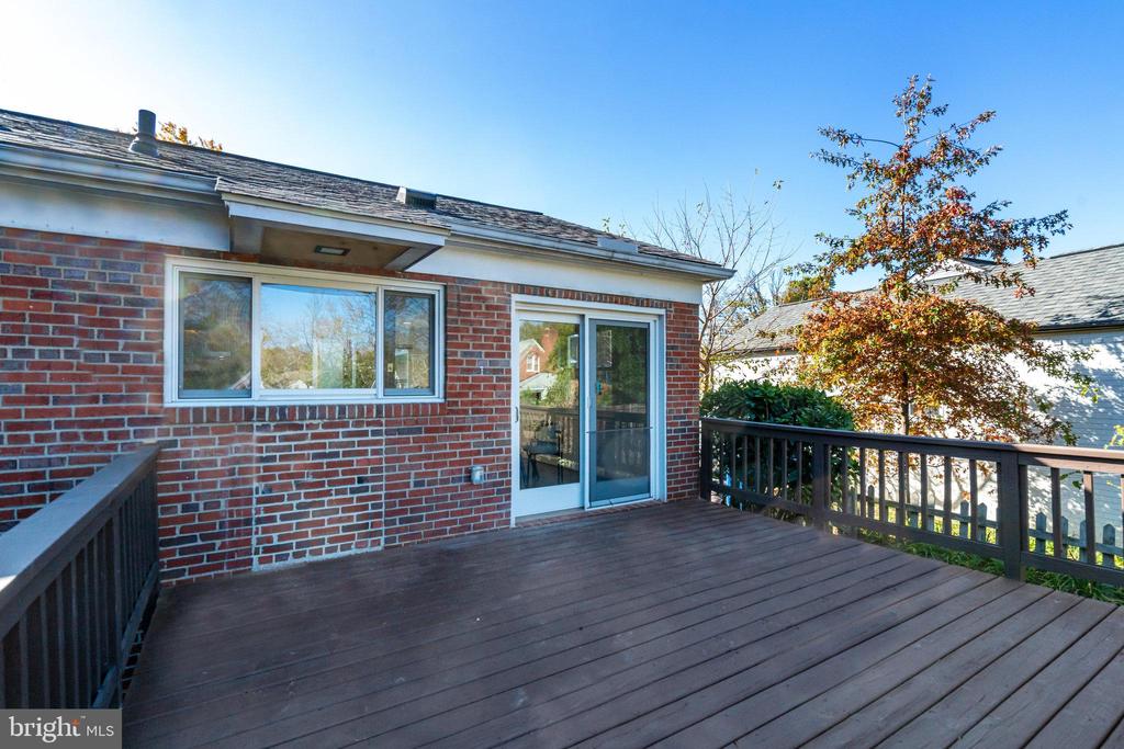 1313 Hillside Ter
