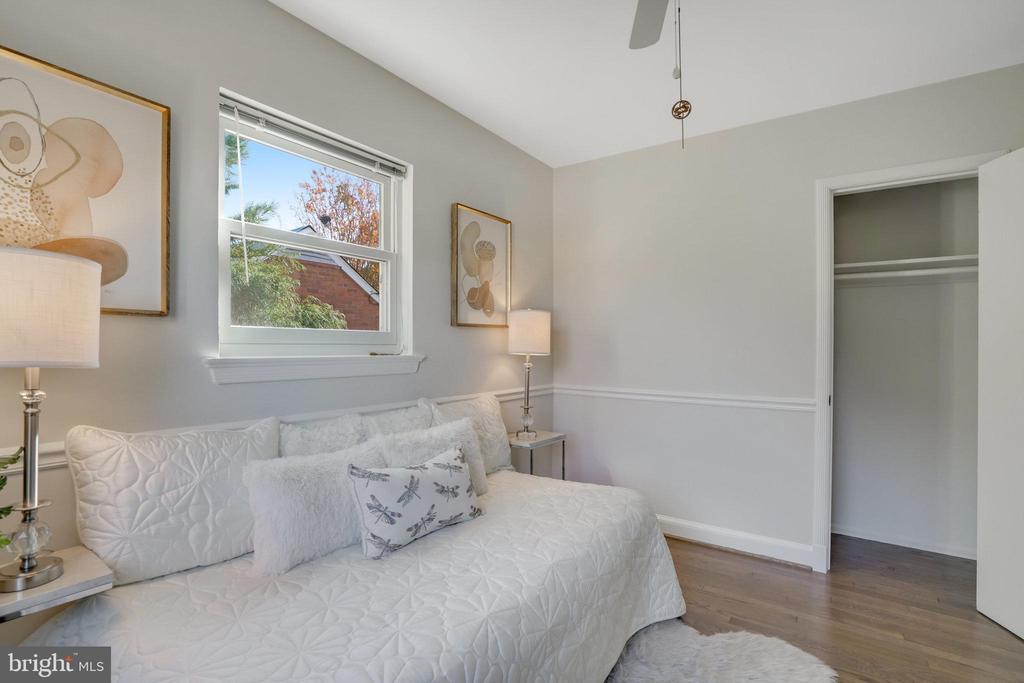 1313 Hillside Ter