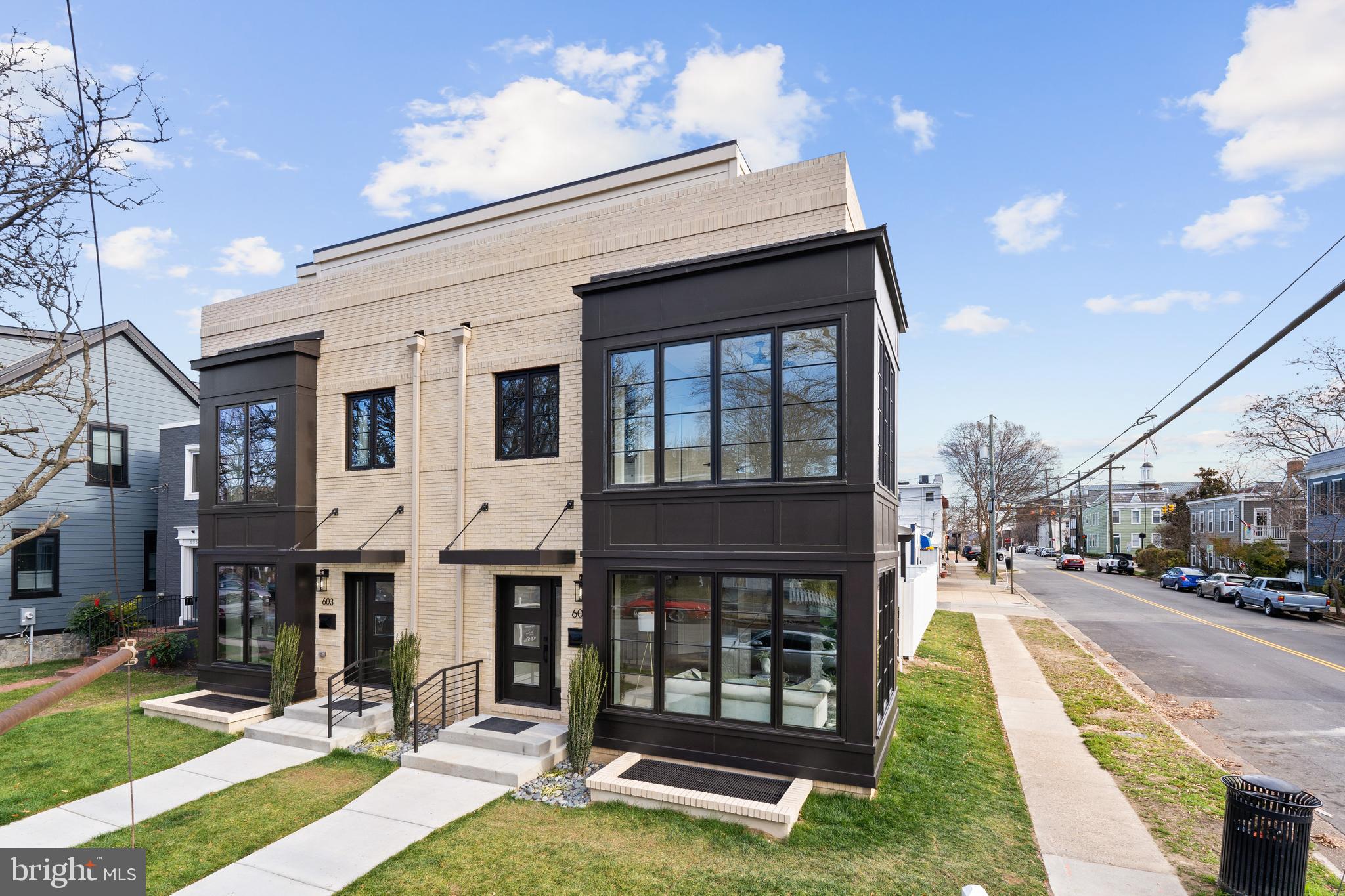 601 N Alfred St