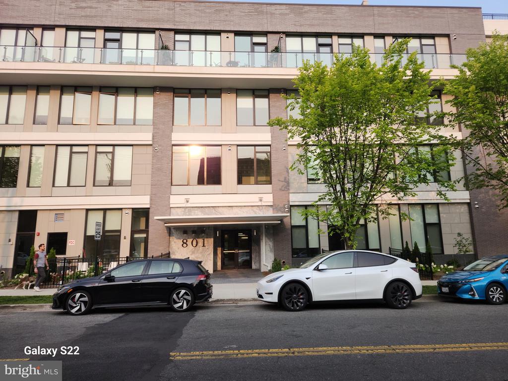 801 N FAIRFAX ST #419
