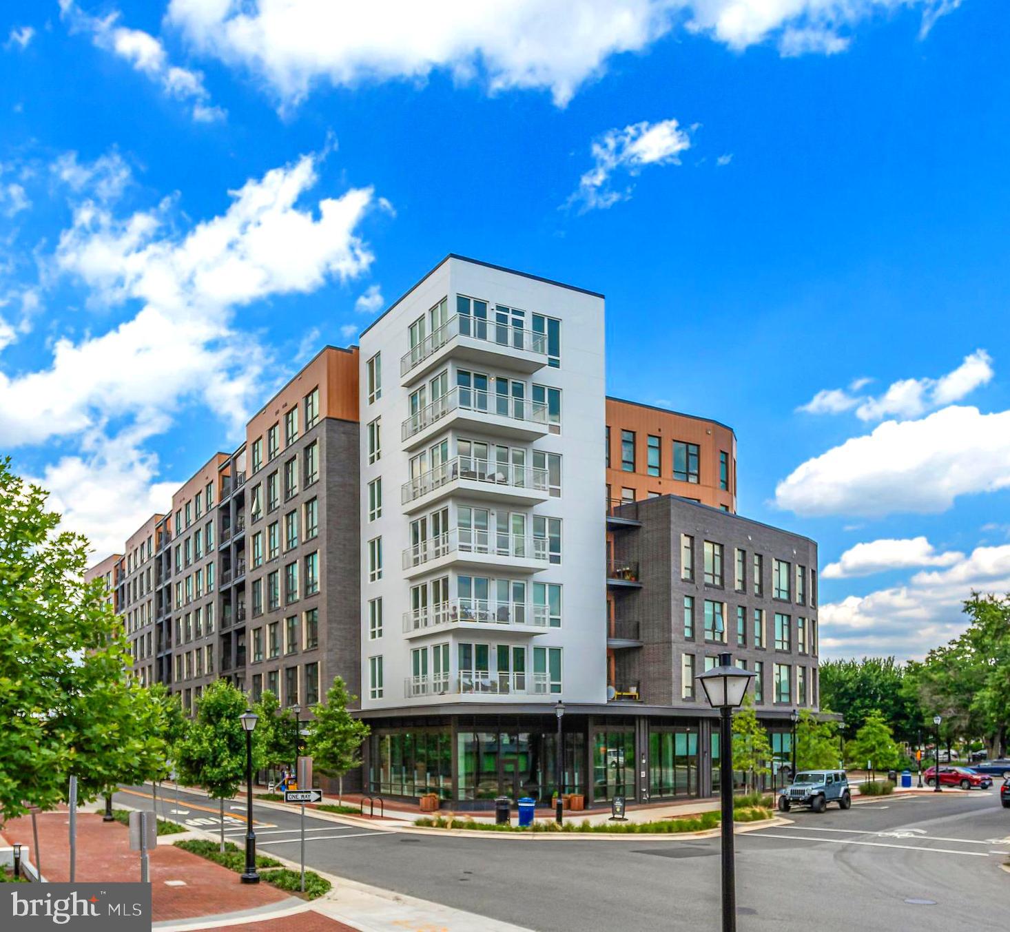 1215 N FAYETTE ST #721