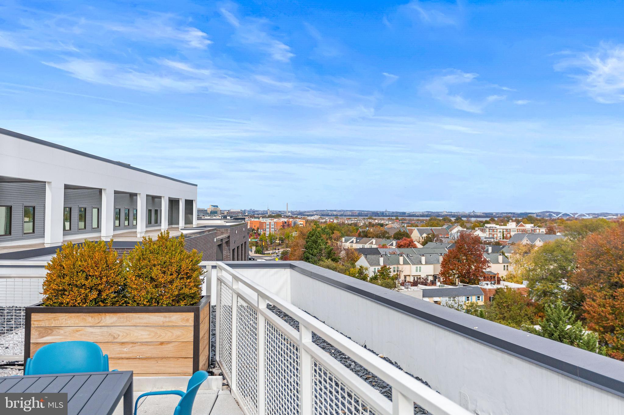 1215 N FAYETTE ST #721