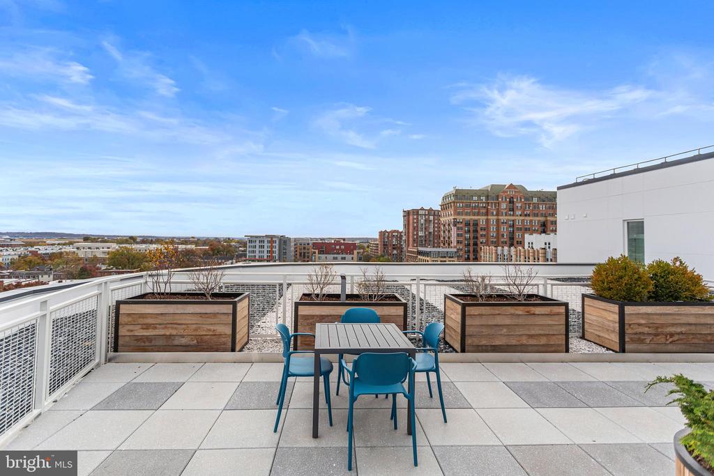1215 N FAYETTE ST #721