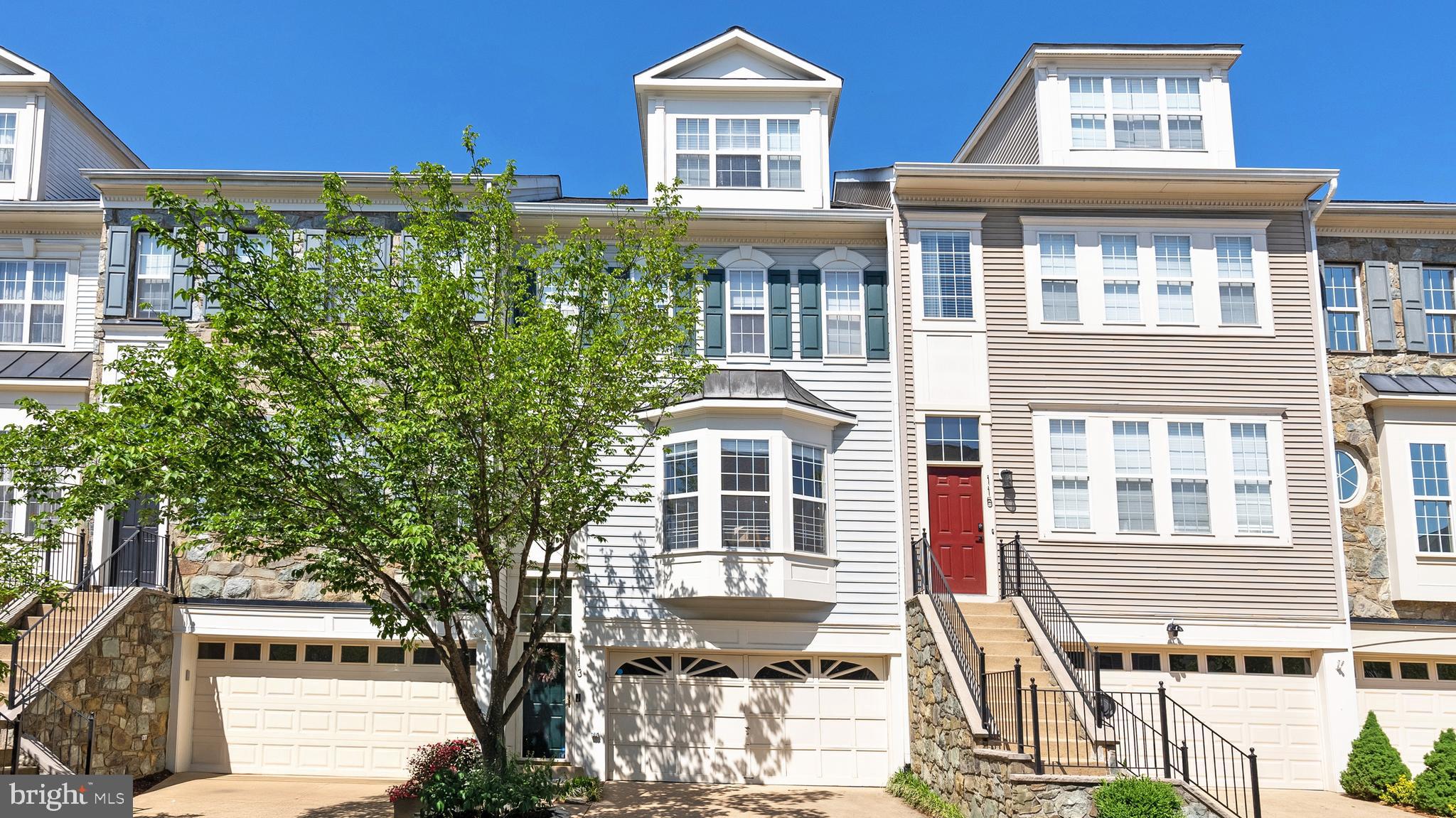 113 Lake Cook Dr