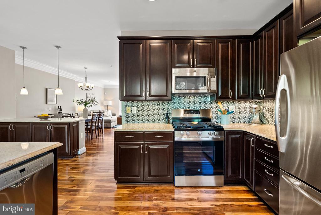 113 Lake Cook Dr