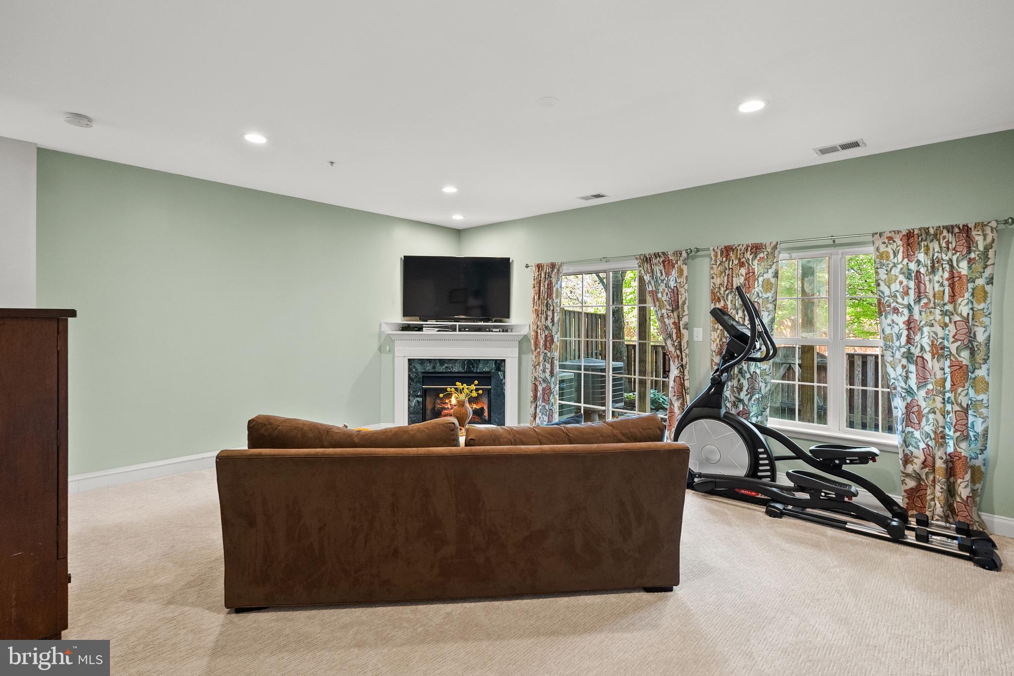 113 Lake Cook Dr