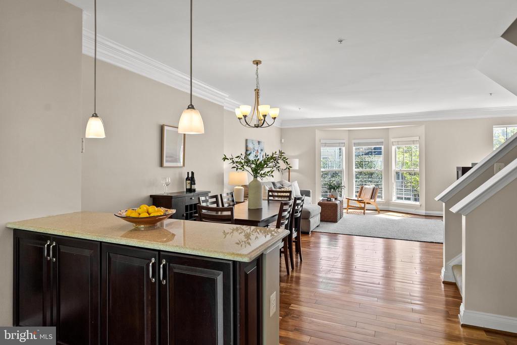 113 Lake Cook Dr
