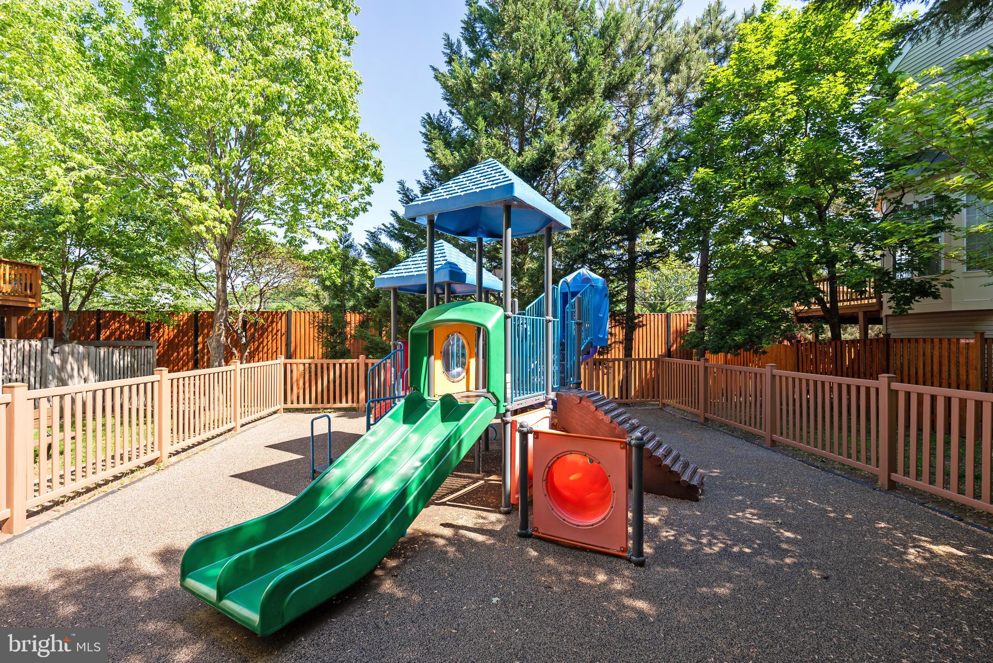 113 Lake Cook Dr