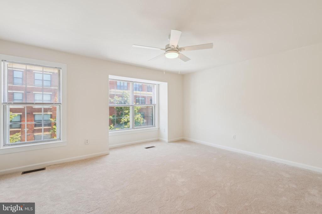 810 N Fayette St