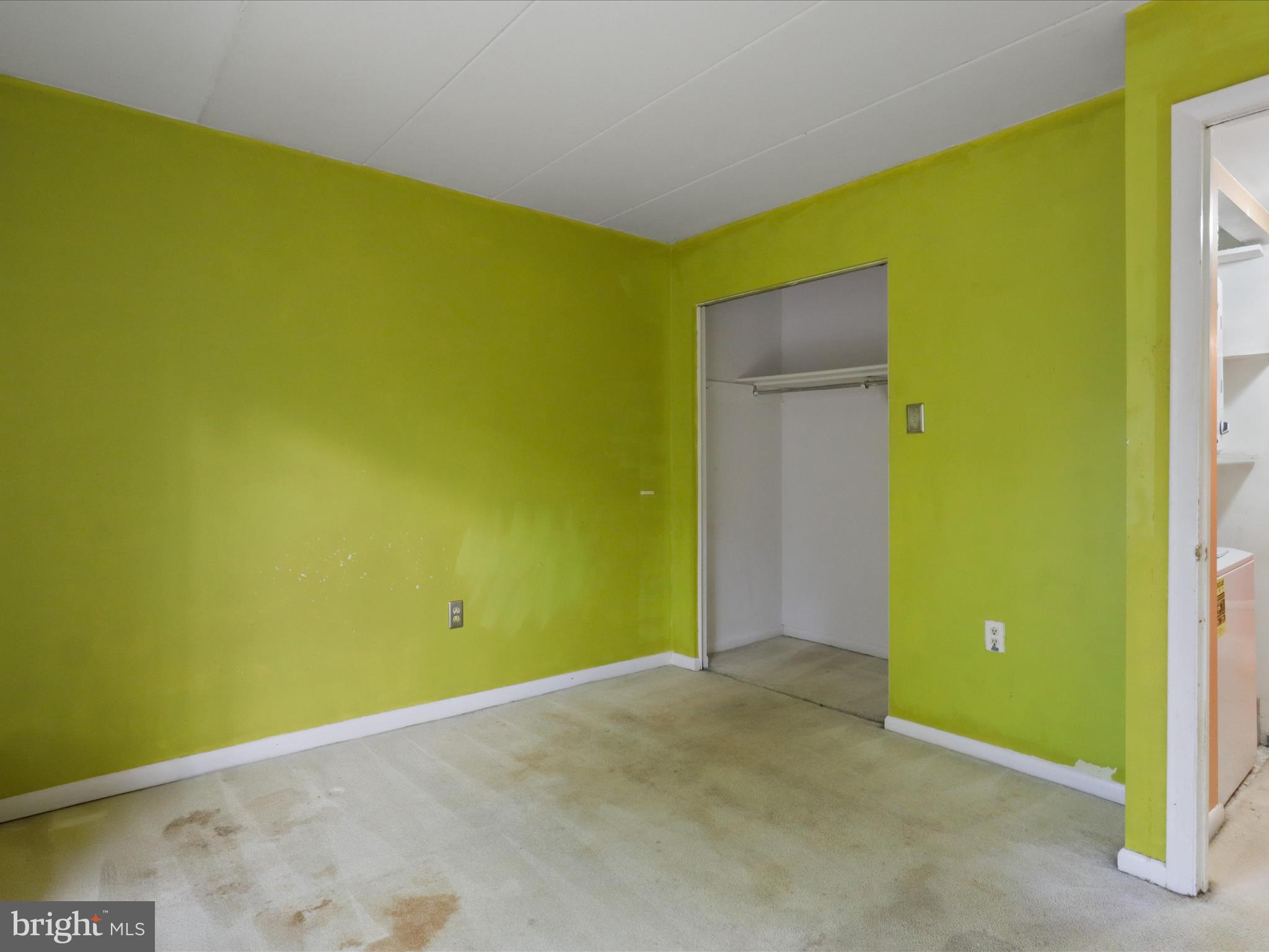 130 ROBERTS LANE 201
