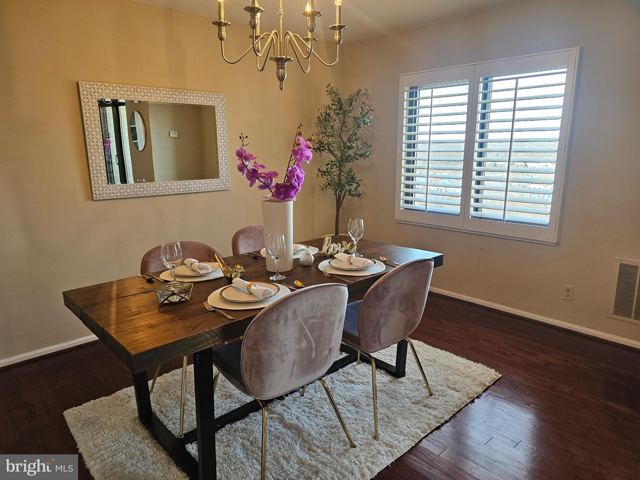 205 YOAKUM PARKWAY 1724