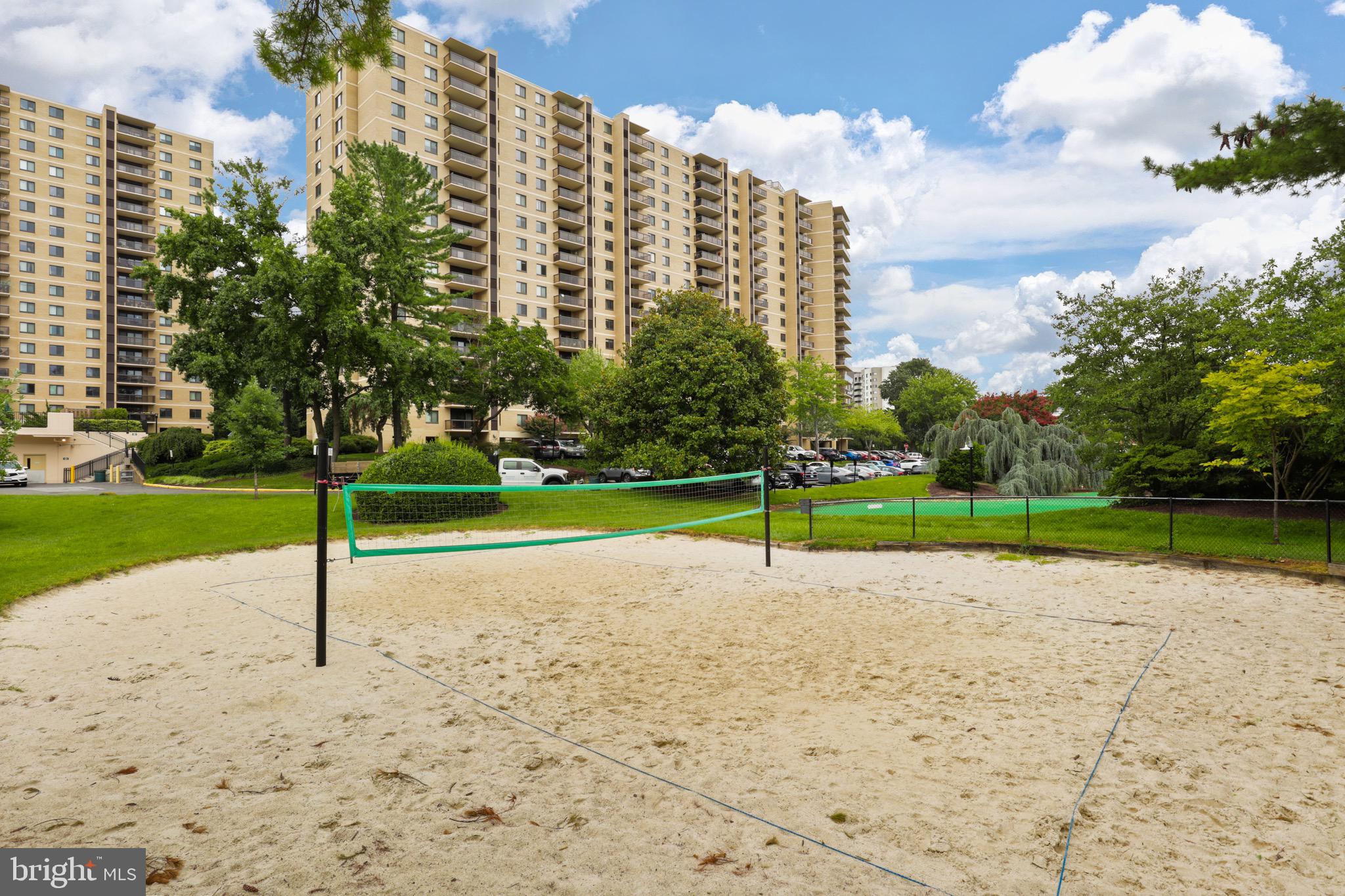 205 YOAKUM PARKWAY 1724