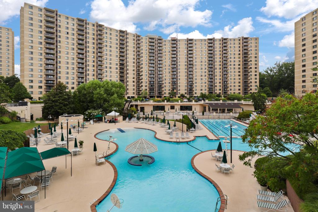 205 YOAKUM PARKWAY 1724